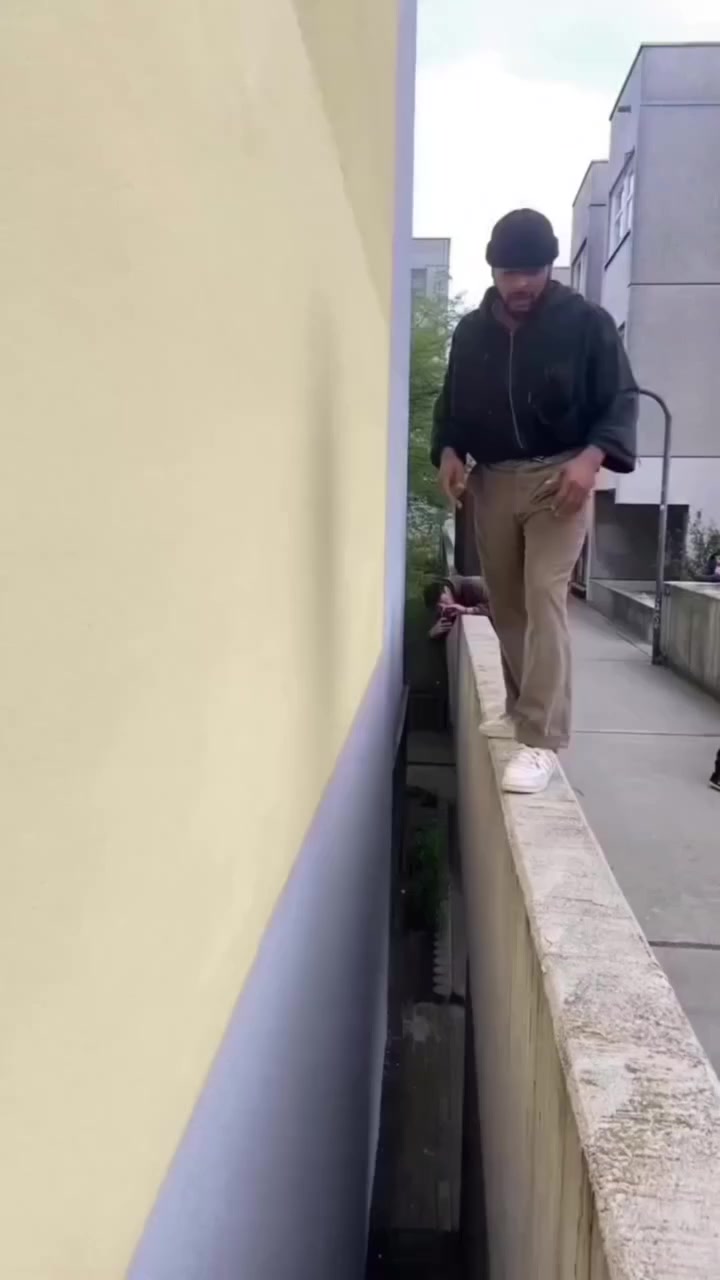 تعال مرة وتجي كل مرة 
وفرنة كارتات توزيعات لكافة المناسبات وبأرخص الاسعار وب
اي تصميم يعجبكم 
العنوان 
بابل-الحصوة-خلف جامع اسامة بن زيد
للتواصل 
***********
