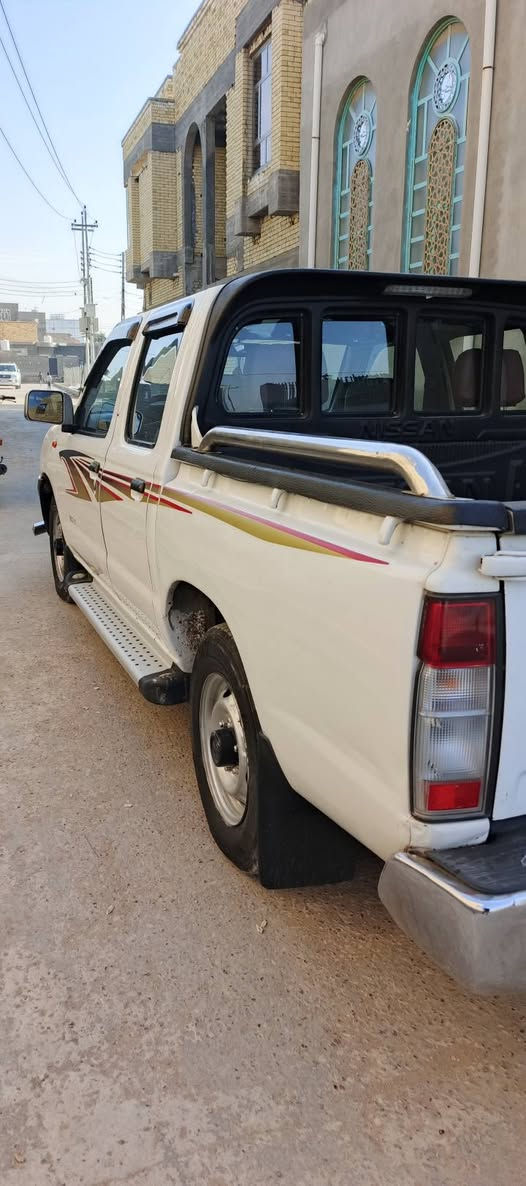 للبيع نيسان محسن ٢٠١٢ رقم  بغداد دولي سنويه لل ٢٧ مشروع وطني  مكفولة من الضربه والمعجون رون اوعداد  جام كهربائى كير مكينه حداديه شاصي تبريد تخم تاير كله على الشرط سنتر لوك ارضيه اوكشن جلد سياره  ما بيها اي نقص اوحلى من الصور  السعر ١٢٥ اوبيها مجال حك الجيه الناصريه الرفاعي *********** واتس
