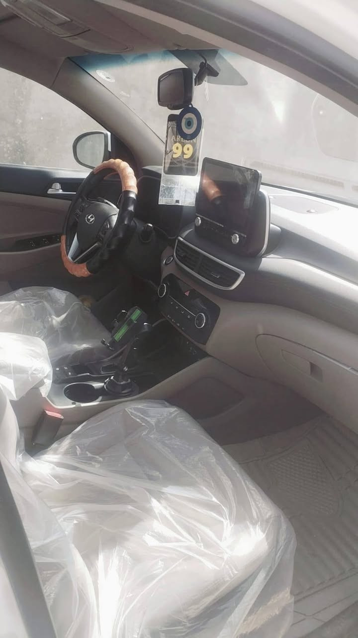 السلام عليكم سيارة نوع توكسان مديل 2019محرك2000 رقم اربيل انكليزي سيارة مكفوله عده البني رامة ماشية67 سيارة ما متعوبة هذا سوناره موجود وي صور السيارة تريد وكالة تريد مدور ثاني يوم اداورلك راعيه عربي السعر 207 وبيه مجال قليل المكان النجف حي الشرطة هذا رقم صاحب السيارة والشراي بيه خيل ويدلل *********** ملاحظة اني مكلف بالنشر خاربر راعيه
