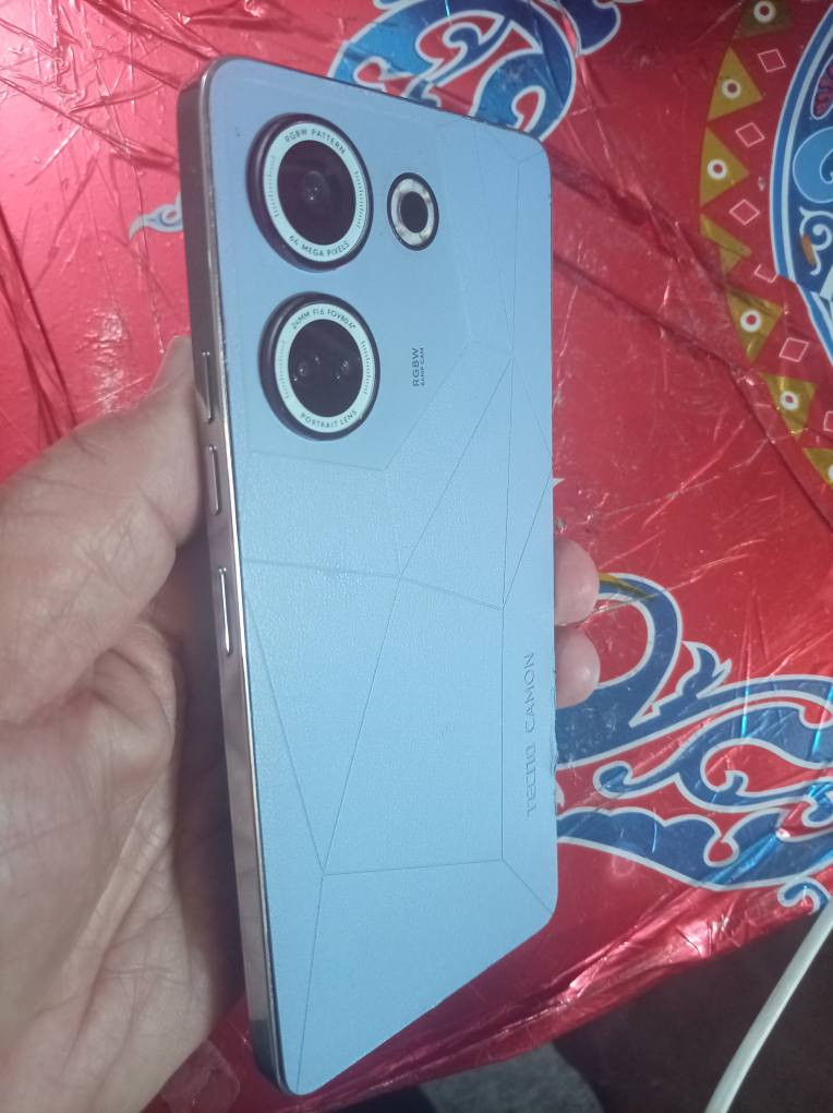 جهاز تكنو كامون ٢٠ برو ذاكره ٢٥٦ بغداد, العراق


**إذا كنت صاحب هذا الإعلان وتريد حذفه لأي سبب، رجاءا أرسل رسالة إلى الدعم الفني**