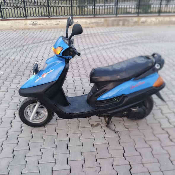 السلام عليكم
للبيع دراجة فراشه سرعه 140 شلعه معدل فول منضومه بانزين كلها جديده كهربائيات كلها شغاله اشاير شغاله دبلات جدد بك لايت شغال لايت شغال هندر دفره وحده سلف شغال دراجه خرسه شرط ماتسمع بس صوت الصالنصه تايرات جدد قبغ بانزين جكمجه جنطه كله علسويج استانه تعليك كفرات بلاديه مو تجاريه كامله مكمله خير من الله وصور كدامك المكان ناحيه الاسحاقي مركز ناحيه السعر300 وبيه مجال حك الجيه.
للاتصال علرقم ***********
