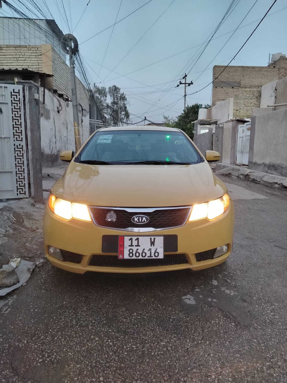 فورتي 2013بغداد نيبل واحد وارد امريكي الحادث جاملغ نفسه السياره جاهزه تخم تاير بأسمي وتبريد السياره كلش حلوة جاهزة مبيه اي نقص .السعر شده واربعه اوراق بيها مجال. ***********
