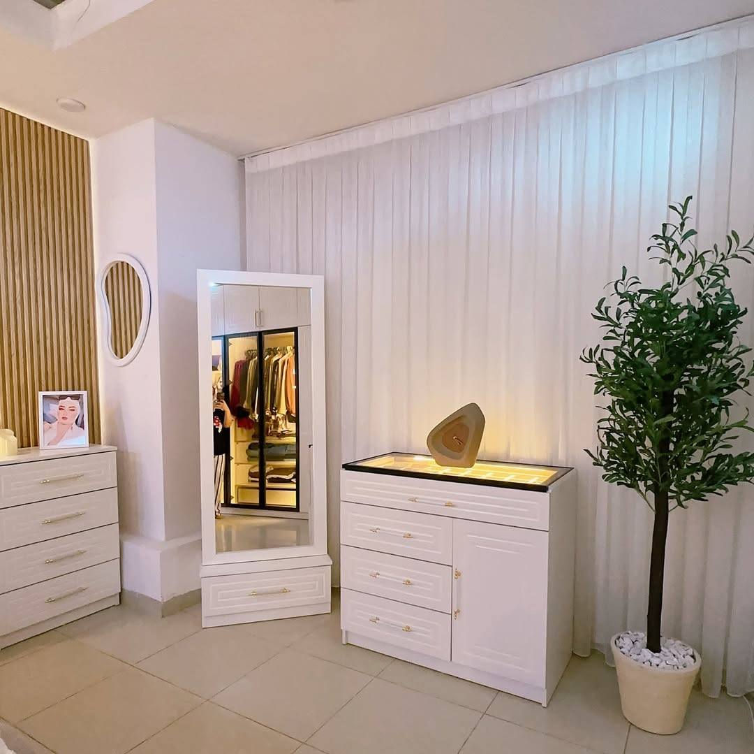 نجاره عراقيه خشب صاج
تسكامها 30 يوم 
4ملاين 
اقساط لاصحاب مصرف الرافدين 
مقدمه مليون والتسديد 5 دفعات
***********
