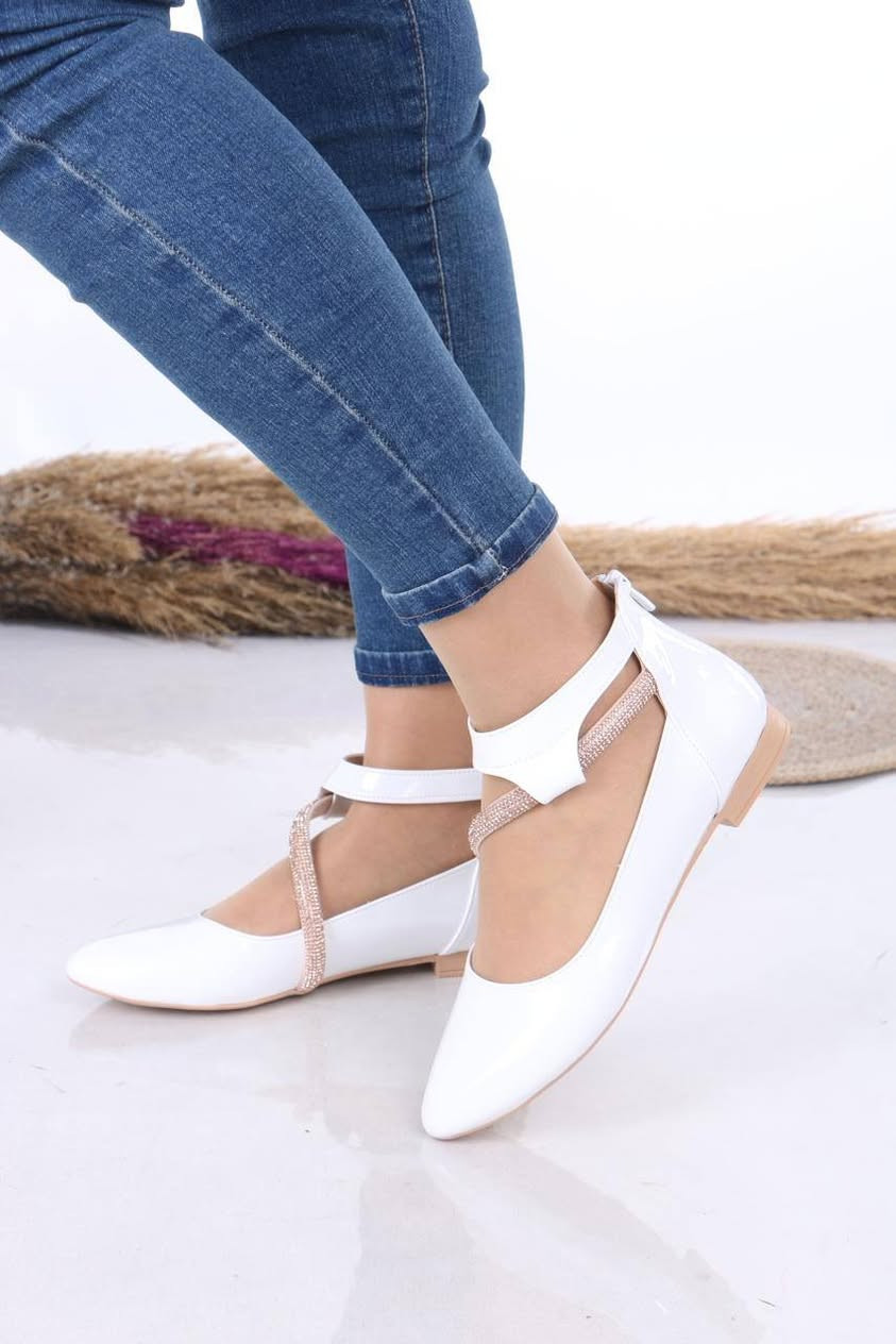 حذاء نسائي تركي
القياسات خاصه ٤٠ إلى ٤٣
العنوان مجمع حاتم البدري قضاء الفجر شارع الشطري
واتساب ***********
