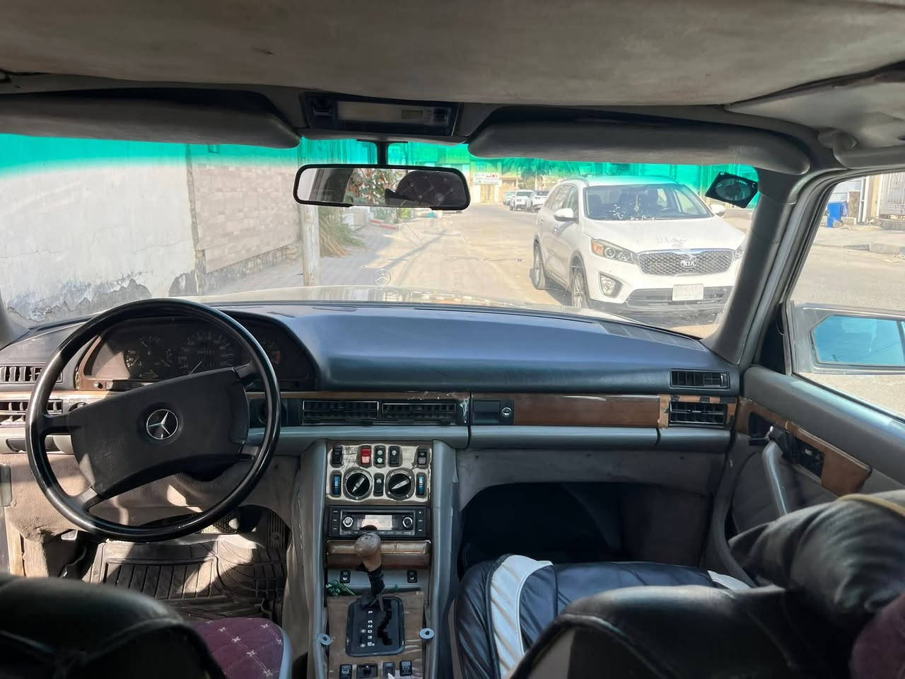 مارسدس جامبو ٩١
رقم بغداد ب اسمي تحويل ثاني يوم 
 كير محرك بطه يحتاجلها ترتيب مكاني بغداد 
سعر ٤٥  للمراوس حسب قناعه
***********
