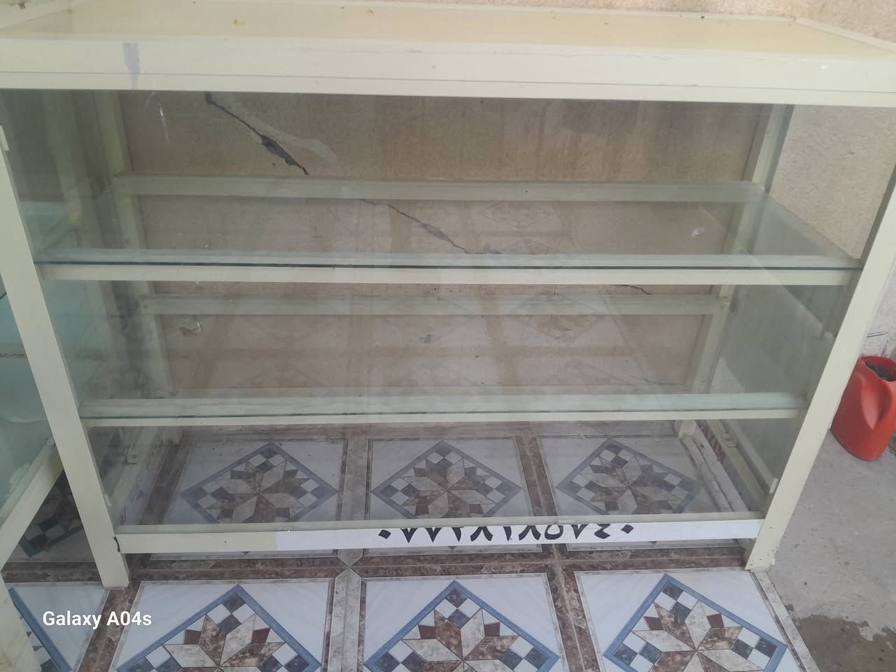 السلام عليكم
فاترينات للبيع العدد 3
السعر225 
وحده طابقين
ووحده 3طوابق
ووحده مقطعه للكرزات او الاجباس 
ارتفاع 120سم طول 150سم
تفصال درجة اولى والجام الثقيل مو الخفيف 
***********
