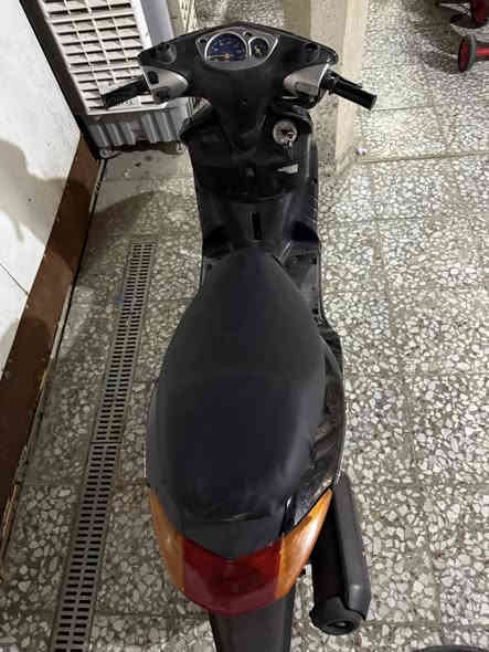 سلام عليكم سكنس 110ياباني من امهة  مابيهة نقص بس مضح بل صوره سبايدر تريشه مكان بغداد شعله متواجد عل فيس عل رقم ***********
