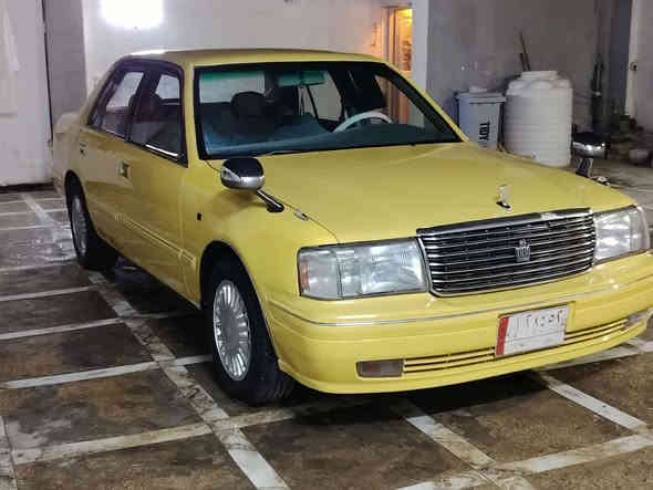 سلام عليكم راس الثور 
تكم موديل 98 محرك 3000فيشتين 
السياره يسره اصل سعوديه 
السياره جهازه من حداديه تخم تاير غرفته جديده  رقم بابل  تحويل ثاني يوم السعر 60وبيه مجال الشراي الاستفسار ع رقم 
***********
