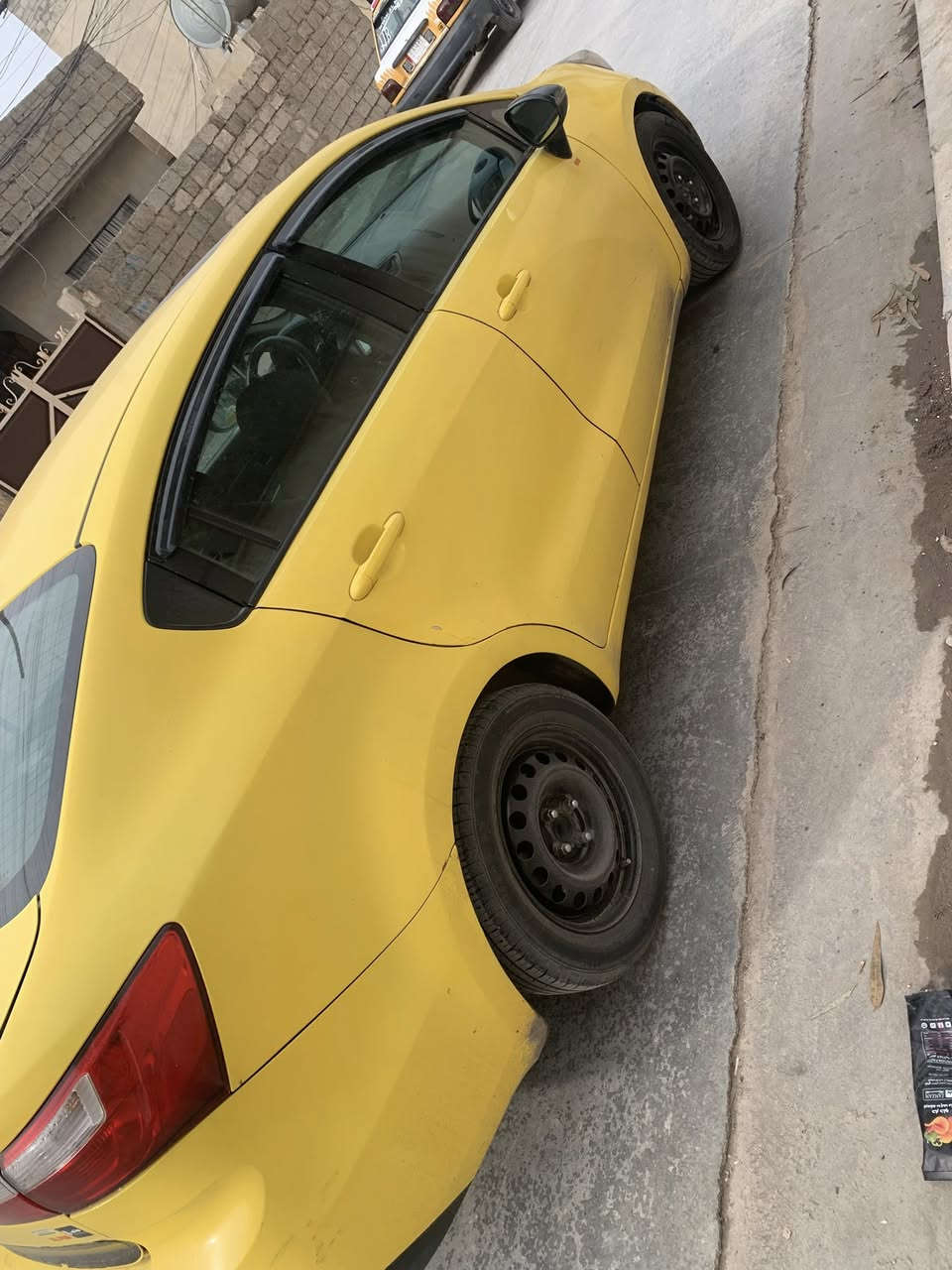 سلام عليكم كيه ريو 2013 دوش صفر هيأ صفر غرامات  شرط كير محرك الجاملغ الكدام اليسار مبدل و الوراء مصلح من جه قبق البانزين السيارة بسمي مكاني موصل السعر 78 اي تفاصيل على رقم بي واتساب ***********
