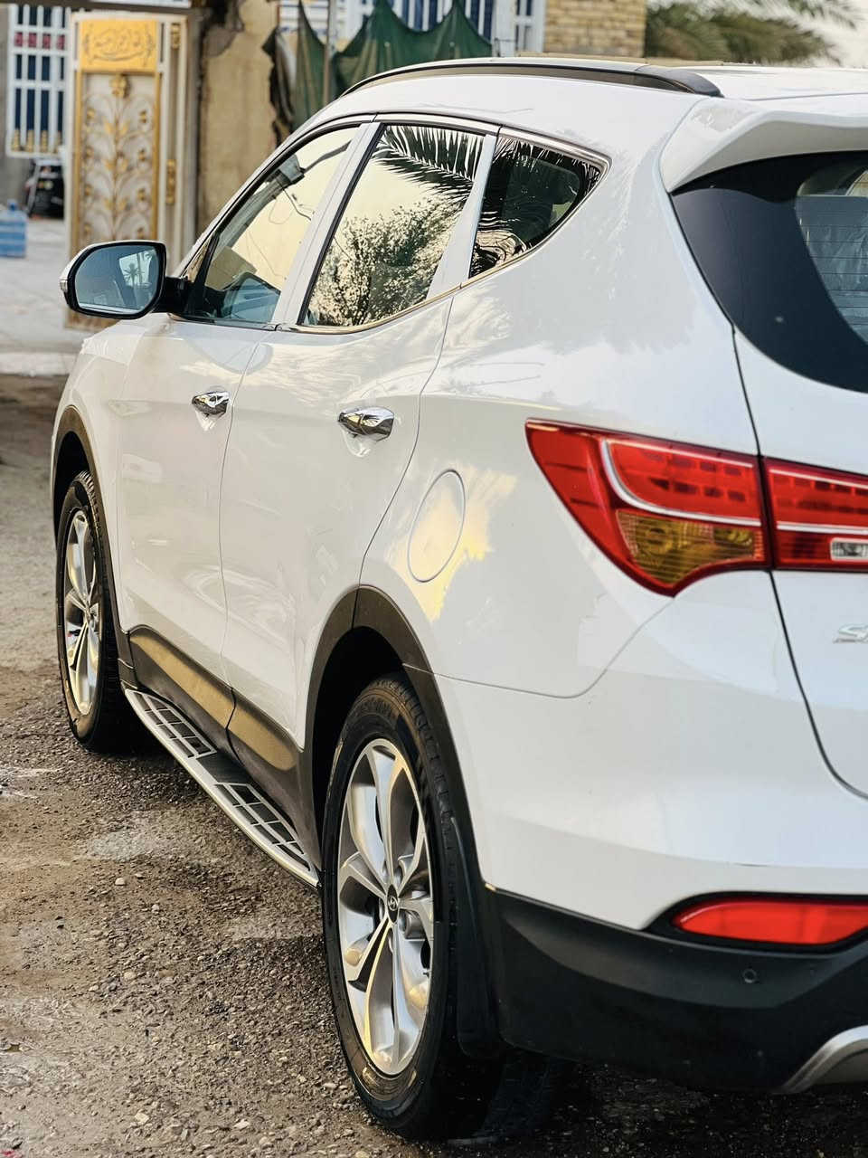 سنتافي موديل١٦
٦سلندر 
ماشيه ١١٧
مكفوله عدا شبر بلجاملغ الأمامي جهة الصدر 
رقم بغداد بأسمي 
***********
مكانها ديوانية
