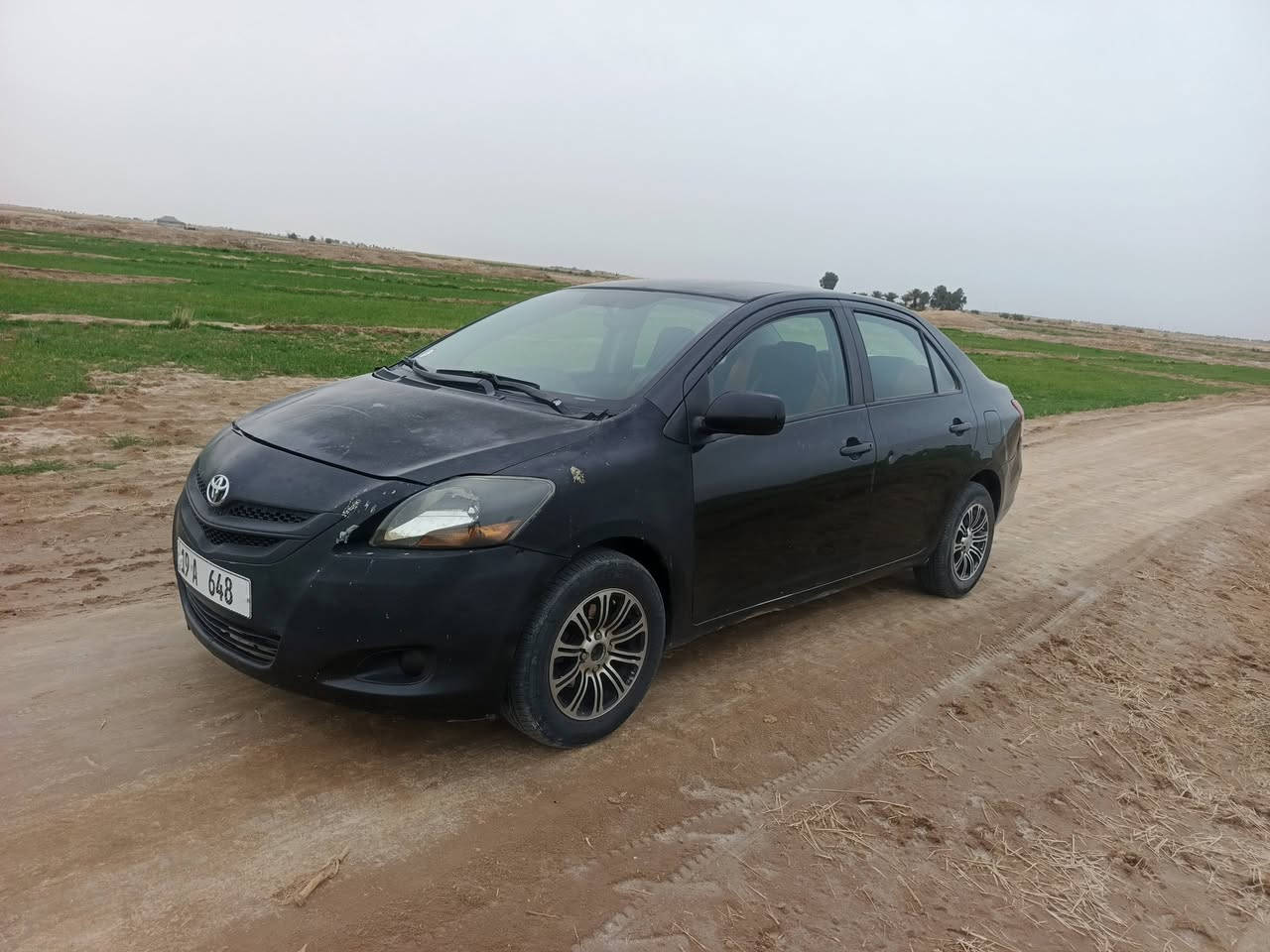 كورله يارس مديل ٢٠٠٧ بيهه ثلاث قطع الماميات صبغ بدون ضربه مكينه وكير عل شرط رقم كربلا  رقم مميز مكان سياره نجف ناحيه القادسيه *********** سعر ٦٦ وبيهه مجال
