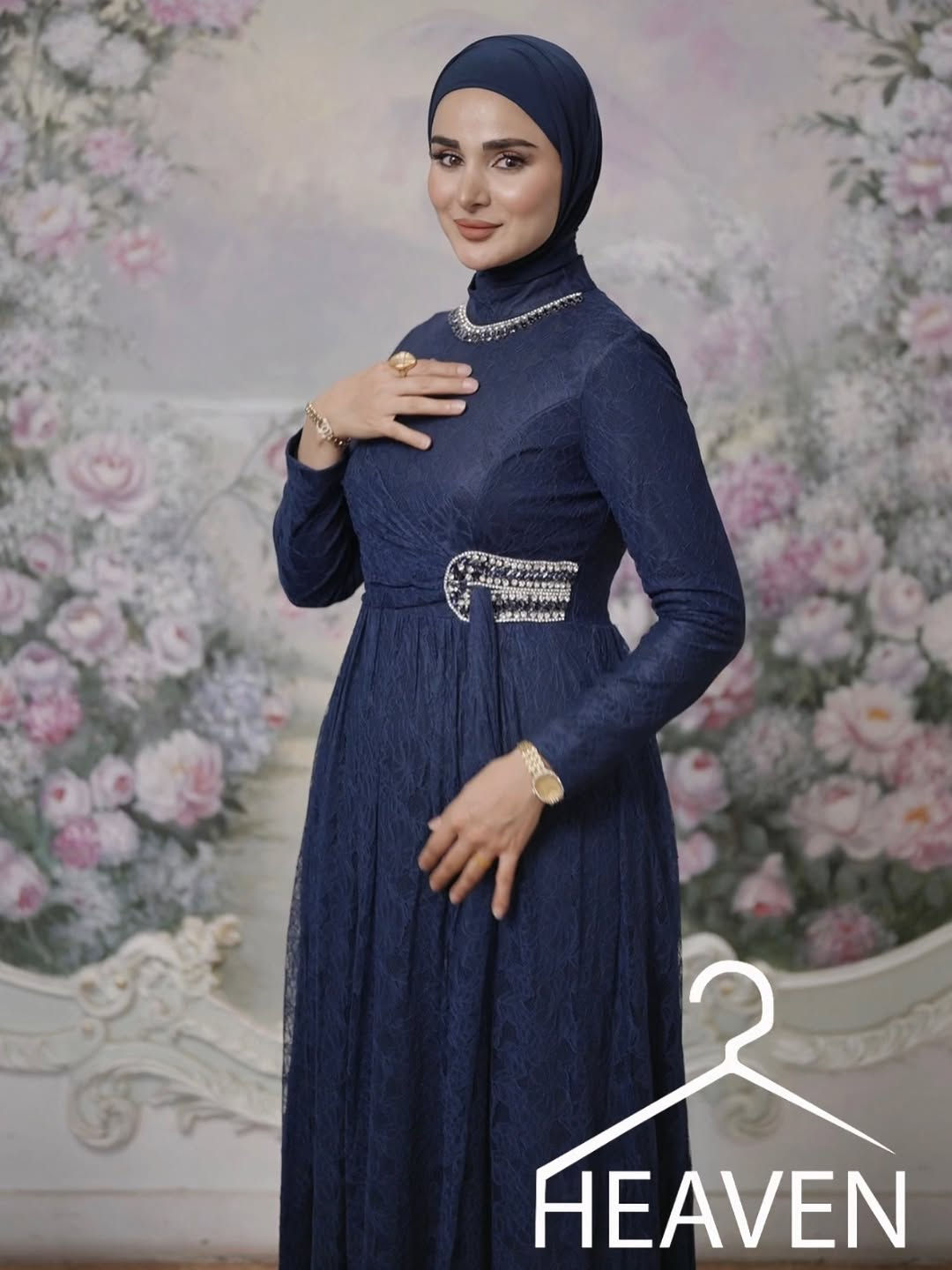✨ إطلالة فخمة بكل تفاصيلها ✨

فستان كيبور مبطن بالكامل، مطعّم بالستراس بتفاصيل راقية تمنحكِ لمسة من الفخامة والأناقة في كل مناسبة. 🤍

📏 القياسات: (يلبس من 38 إلى 46)
💰 السعر: 85,000 د.ع
🧕 الحجاب متوفر

📩 للطلب راسلونا دايركت
أو عبر الواتساب 📞 ***********

📍 عنوان البوتيك:
زيونة - شارع الربيعي - مجمع الألمنيوم - مقابل كوزمتك هدى يوسف✨
