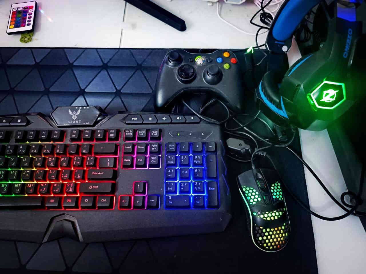 بي سي للبيع المواصفات
H310 
مبرد ستوك tgb
 intel cor i5  9400f
nvidia 1660 ti 6 gb
1tb hd + 128 ssd 
Psu 650 watt
Ram 16 gb  
مع ماوس وكيبورد كلش جديد ونضيف وجوستك اكبوكس 360 وسماعة  
السعر 475 الف وبي مجال بسيط مكاني كركوك 
واتس 
***********
