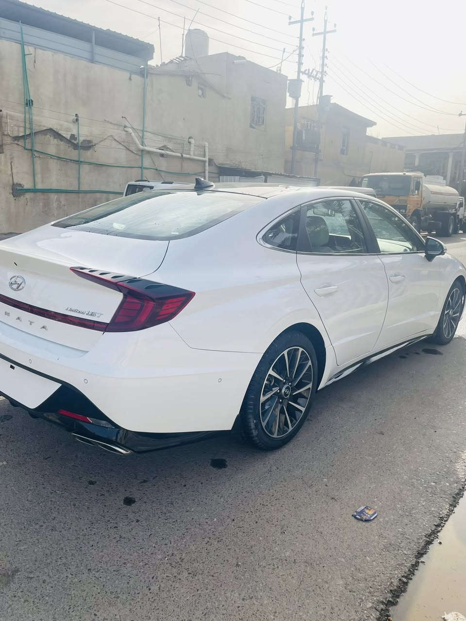 السلام عليكم

بدون مراوس فقط بيع

سوناتا  موديل 2023 

محرك 2500 

لسياره دخول جديد 

لسياره جديده بلخير عل ياخذه ماشيه 29

 فوال فوال مواصفات 

بصمه ابواب لمس

رادارات امامي وخلفي وجانبي + توقف تلقائي 

 اشاير بلمري + نقطه عمياء في المري

شاشه الحجم الكبير انج + تحكم عام عله السياره

كشن السايق وضعيتين خزن ميموري 

حساسات اماميه وخلفيه

نقاط عمياء عند تغير المسار

حساسات با لابواب للتنبيه عند فتح الباب وسياره قادمه من الخلف

قياده ذاتيه 

شاشه رقميه للعدادات ولكيجات متغيره عند تغير نضام القياده 

اربع وضعيات القياده 

نضام المحافضه عله المسار 

شاحن واير ليس لاسلكي 

منافذ للشحن اماميه

تبريد منفصل للراكب ولسائق

دخول ذكي واناره ترحيب

قفل ذاتي عند الابتعاد

فتح الصندوك الخلفي عند الاقتراب

تشغيل عن بعد تتقدم وترجع عن طريق الرمونت 

اناره led امامة
بك لايت خلفي led
نضام Auto Hold

هند بريك بصمه كهرباء

بصمه تشغيل

سستم صوت

مثبت سرعه

تدفئة تبريد كراسي

كرسي السايق كهرباء

لسياره حادث امريكا الجامه الامامي والخالفيه  

السعر١٧٠ بيها مجال بصيط

مكاني البصره حي الجامعه
***********
