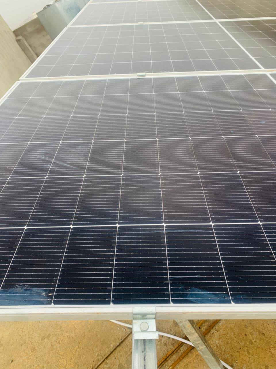 ✨ إنجاز جديد يُضاف لسجل الثقة والنجاح ✨
بفضل الله أولاً، وبعزيمة فريقنا المتخصص
تمكّنا في شركة النور الهندسية للطاقة الشمسية
من نصب منظومة طاقة شمسية متكاملة
لـ مدرسة الطموح الأهلية في قضاء الشرقاط ☀️📚
16 امبير ليلي نهاري
هذا المشروع ليس مجرد منظومة كهرباء،
بل خطوة حقيقية نحو:
🔹 بيئة تعليمية مستقرة
🔹 طاقة نظيفة وآمنة
🔹 استثمار طويل الأمد يخدم الأجيال
نحن في شركة النور نعمل بإيمان أن:
المدارس تستحق أفضل الحلول،
والمستقبل يبدأ بطاقة مستقرة
نشكر إدارة مدرسة الطموح الأهلية على ثقتهم الغالية،
ونفخر بأن نكون جزءاً من مسيرة التعليم في مدينتنا 🌱
📍 صلاح الدين – الشرقاط
📞 ***********
📞 ***********
#شركة_النور_الهندسية
#الطاقة_الشمسية
#مدرسة_الطموح_الأهلية
#الشرقاط
#صلاح_الدين
#إنجاز_جديد
#طاقة_نظيفة
