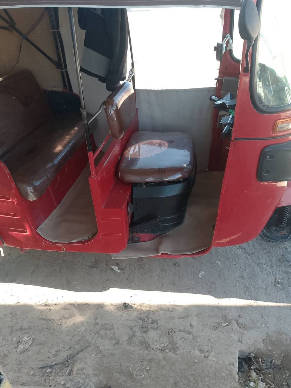 سلام عليكم تكتك للبيع موديل 18 نازله ب 19شهر 2 جادر وكهربائيات وتخم تاير كله جديده محرك عشرين ما بيه تنقيص دوشمه جديده ما بيه أي اخياس أوراق المصطفى مكفوله إلى الترقيم سعر 4600اوبيه مجال عنوان كوت واسط بالاحرار هذا رقمي ***********
