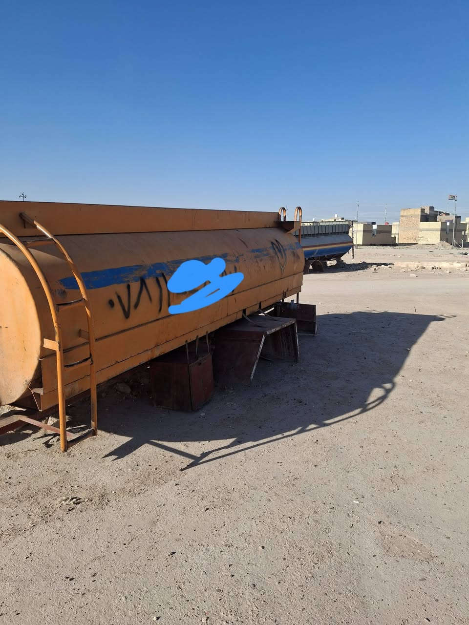 تنكر ابو اردين السعر 1200مليون وميتين وبي مجال
***********
