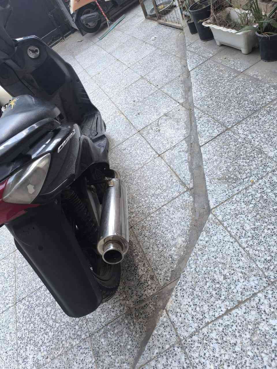 دراجة سكنس ياباني نثية الدراجه جاهزه اي نقص مابيه العنوان ذي قار مركز للتواصل الاتصال على رقم *********** أو واتساب
