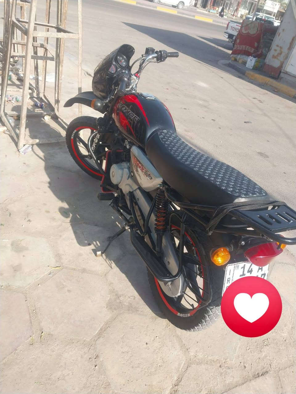 سلام عليكم من رخصه الادمن دراجه بوكسر فحل مديل 23رقم وسنويه كلش حلوه مكينه ما مفتوحه ماشيه ٤٠٠ كيلو  السعر خاص *********** فقط وتساب
