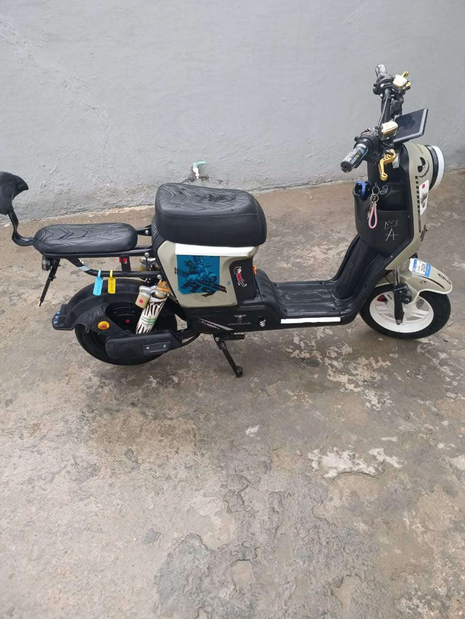 بيسكل شحن فول مواصفات نضيف كلش بطاريات جديده سعر ٤٥٠  
العنوان ديالى بلدروز بلاد رز, ديالى


**إذا كنت صاحب هذا الإعلان وتريد حذفه لأي سبب، رجاءا أرسل رسالة إلى الدعم الفني**