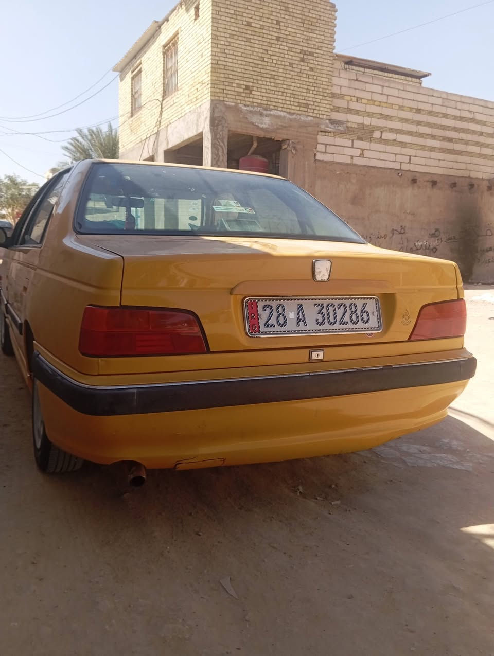 السلام عليكم بيجو بارص للبيع او مراوس باي نوع سياره صغيره ابو مراوس باي نوع كيا او بيع بيع مراوس يشتغل شنو كان عادي راح اخلي رقمه لعب يتواصل وياي وذاكر تفاصيلها انا كلها بالفيديو ***********////2015//47
