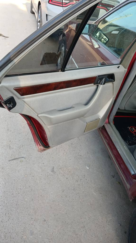 مرسيدس دب لون ماروني موديل ٩١ كير محرك بطه ديلكو ٣٠٠٠ جديده  تبريد وتدفئه بدون اي ضربه  صدر أمامي وخلفي جديده سياره بلادي رقم بغداد بسمي مشروع وطني وسعر ٨٠ وبيها مجال قليل واي استفسار مكاني كركوك  *********** كركوك, العراق
