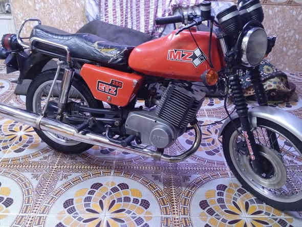 السلام عليكم امزت مديل 82 رقم وسنويه ميسان لحيم بس بلخشم الدراجه جاهزه من للطلول للطول كله الماني السعر مليونين وربع للستفسار ***********
