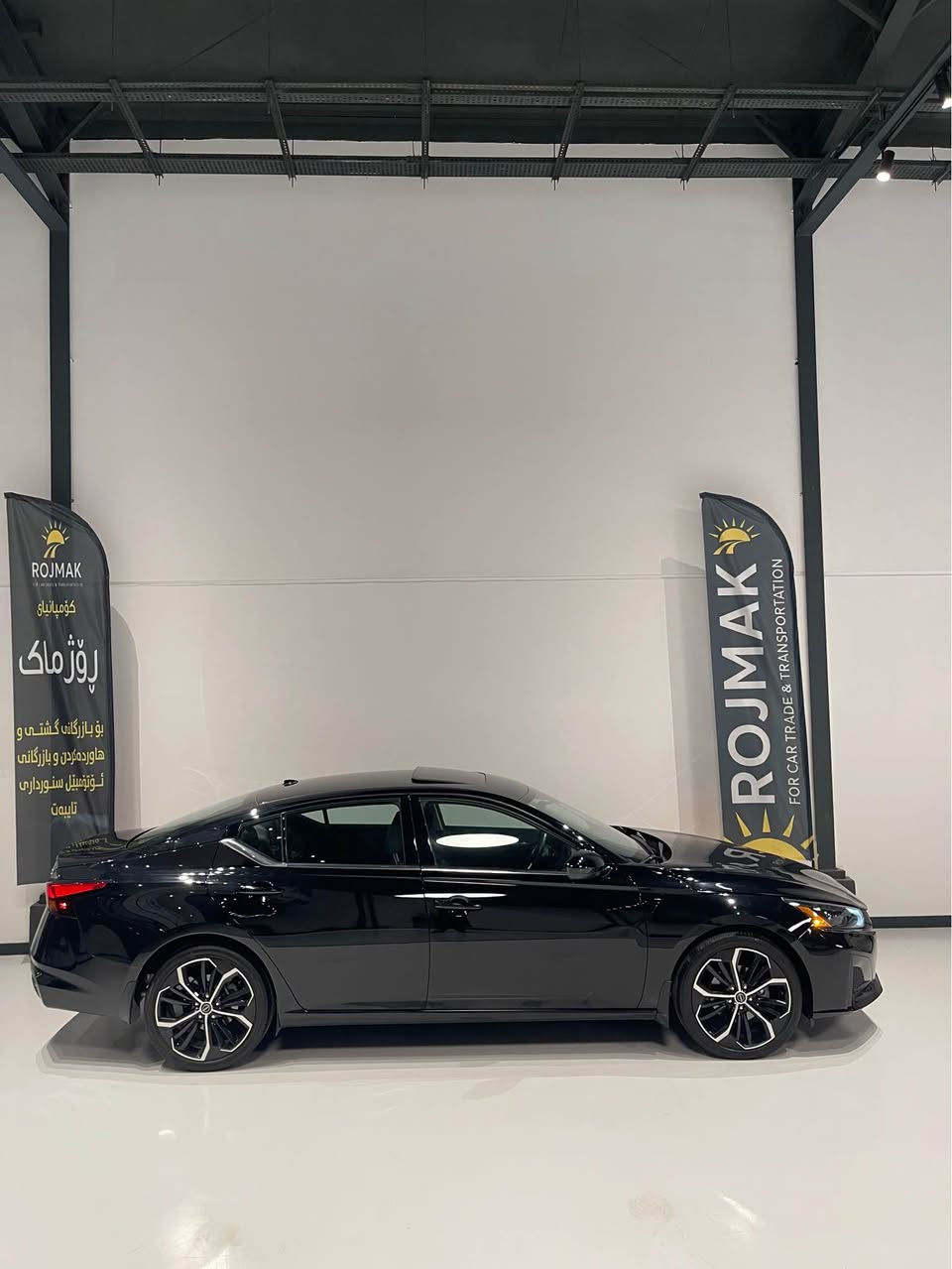 نیسان ئاڵتیمای ٢٠٢٤ SR plus 
بێ بۆیاخ — پێش و پشت کەپس — سێتی ڕادێتەر و لایت بلادی 
لە ڕەسمی دەعمەکە تەنها دەعامی شکاوە و ئێرباگ تەقیوەو
بلادی شریکەی بۆ دانراوەتەوە - زۆر زۆر نموونەیە 
٤٥.٠٠٠ ڕۆشتووە ڕەقەم شانسیم داناوە - رەقەم کاتی 
سۆنەرم داناوە 

1N4BL4CV8RN371072 رقم شانصی 

0770 190 2290 
0750 122 0523 

التیما٢٠٢٤ مواصفات SR plus
مکفولە ( بدون صبوغ) - بجم کبس - حتی بدون تبدیل 
- ماشیە ٤٥،٠٠٠ میل — ارباکات طاک سستم بلادی 
رقم کاتی - مکان سلیمانیە — صونر موجود 

رقم شانصی 1N4BL4CV8RN371072

***********
*********** السليمانية, العراق
