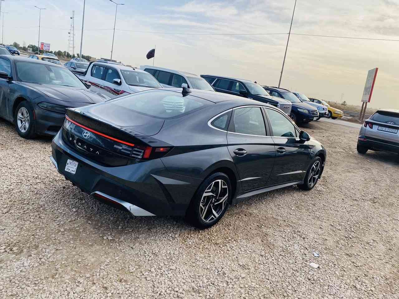 #يالله هـونداي سوناتا موديل 2025 دخول 
جديد مرقم مثني شهداء وكآله عامه بسم 
المشتري مباشر سونار موجود بالمنشور 
مكفوله من الصبغ والفتح والتبديل بارد 
طرف الجاملغ الامامي موصفات بصمه 
ويل كروم شاشه منتصل رادار امامي جانبي 
مكينه 2500 وباقي الموصفات وأضحه 
الـسعر 185$ مـوجوده المثني الرميثيه 
تـفاصيل واتـساب (***********)
