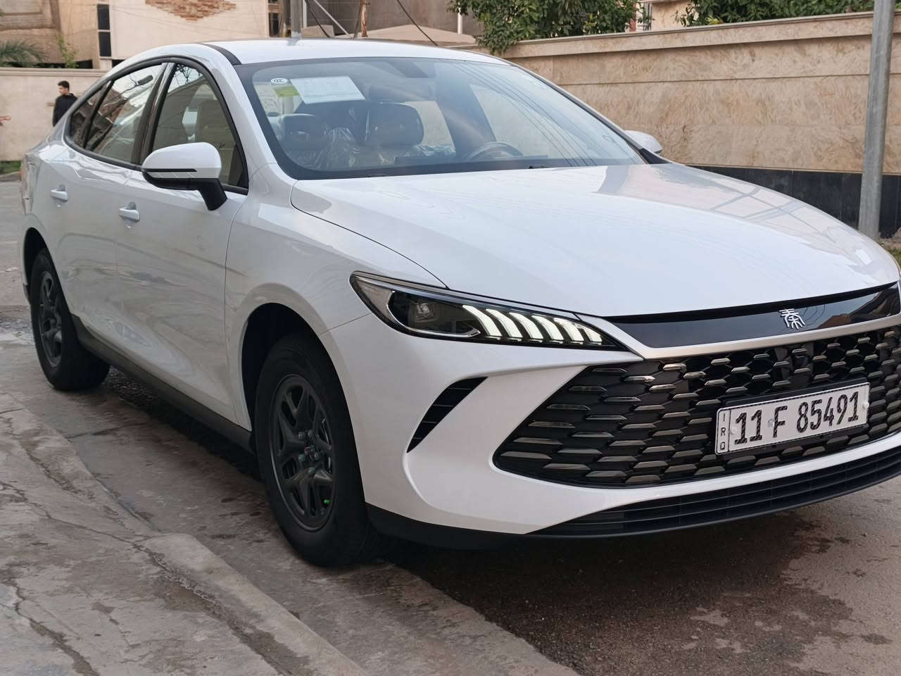 سلام عليكم بي واي دي موديل 2025سيارة جديدة جاهزة من كل النواحي مدوشمة مكاني الغزالية سيارة مكفولة ***********
