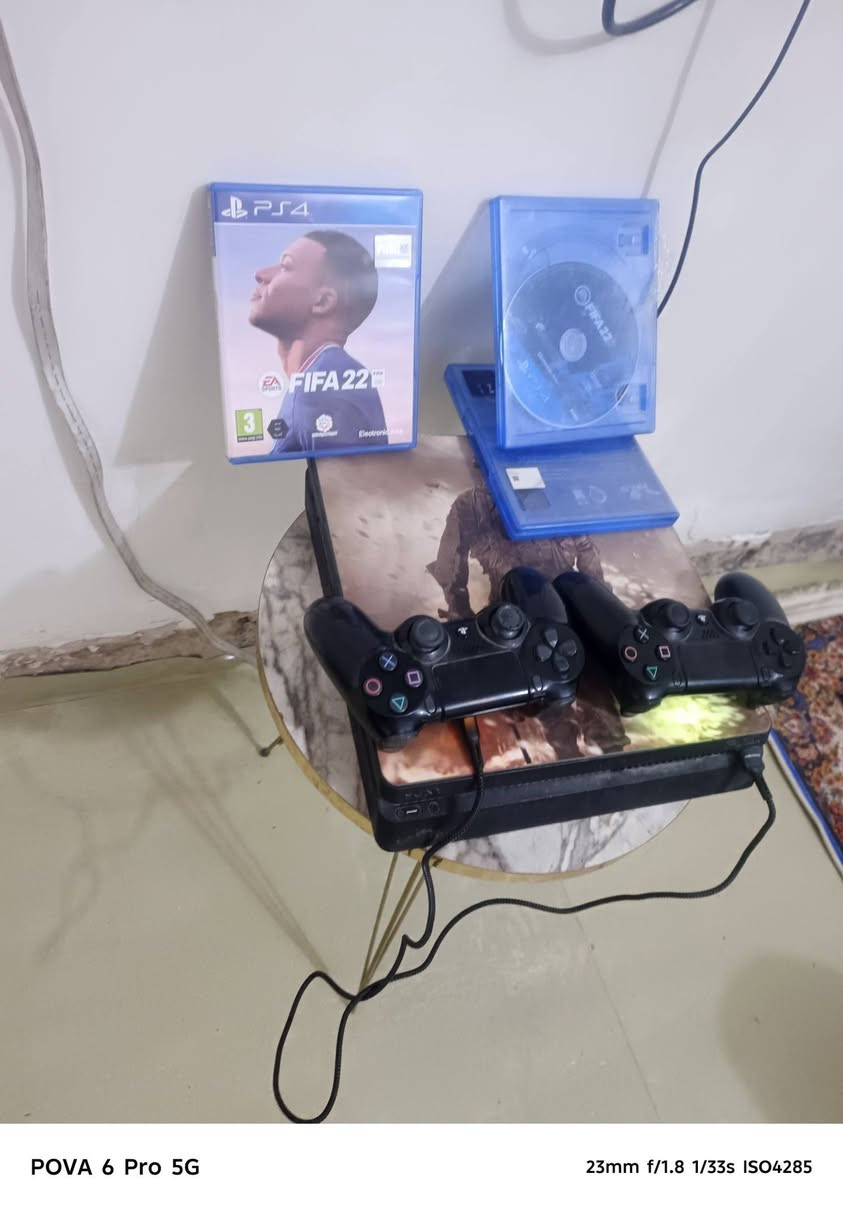 ا
السلام عليكم بلي فور سلم للبيع ويا يدات2 واقراص فيقا 23 وجي تي اي السعر 250 وبي مجال العنوان بغداد البلديات ***********
