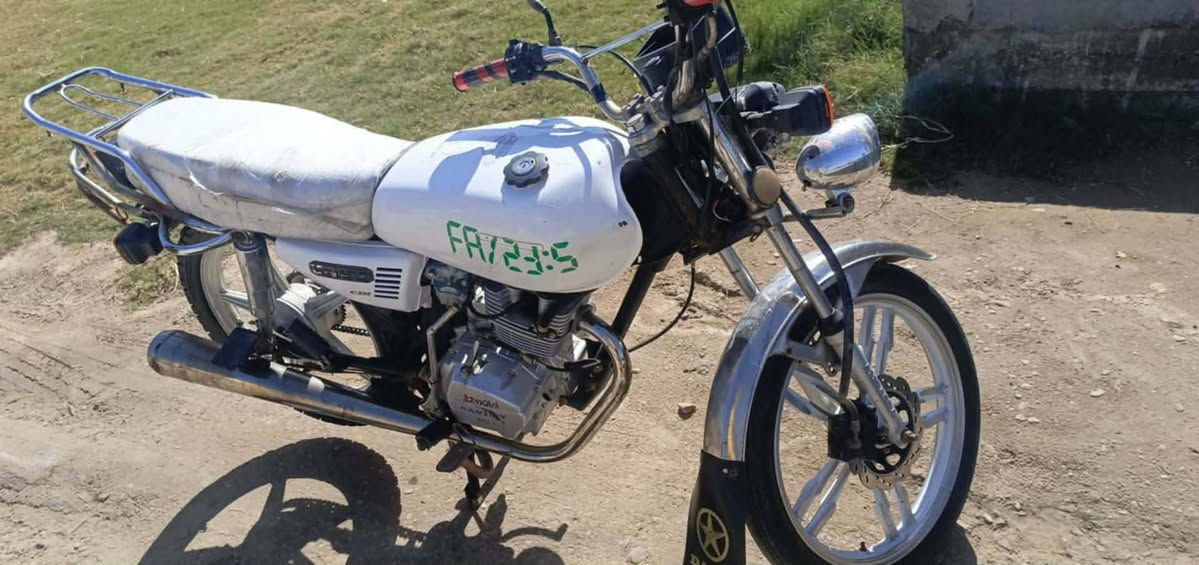 (لاطبلي خاص لاطبلي خااااص)
السلام عليكم دراجه سيفان ايراني موديل 2021 بدون اوراق تريد اسويلك مكاتبة.محرك يبخر  ممفتوح.
كهربائيات كلها شغاله. سعر 300 وبيها مجال مكاني ابو غريب شيحة مازنجر ماكو ***********.بي وتساب واتصال (لاطبلي خاص لاطبلي خاص )  هذا رقم يمك بي وتساب واتصال
