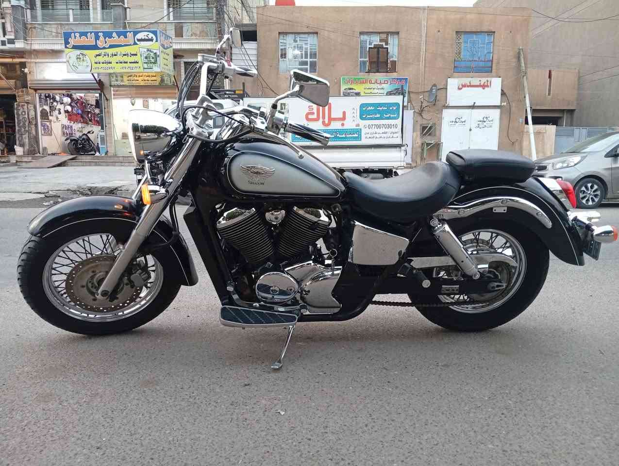 السلام عليكم شباب وفي الاسكندر 
رقم نينوى 
هوندا شادو سكيورتي محرك 400
انظف شادو بالعراق
 موديل 2006 
رقم تحويله بغداد
السعر المطلوب 33ورقه 
فول جداده مكفوله من كل النواحي 
المكان شعب يم الاسواق المركزيه شارع بلقيس 
***********
