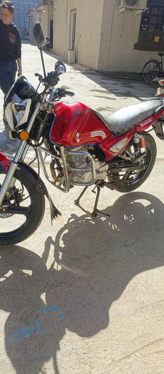 دراجه للبيع موديل 2023 السعر اتصال على رقم الهاتف ***********
