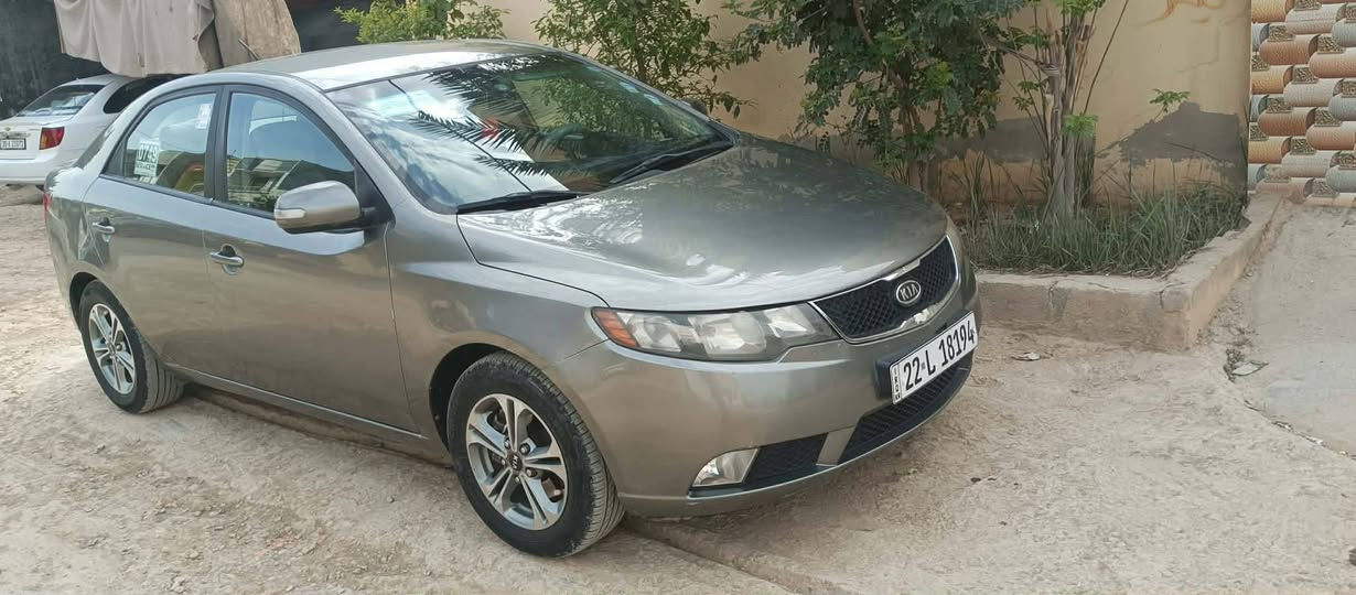 سلام وعليكم
فورتي وارد أمريكي  ٢٠١٠  كير ومحرك الفين كفاله تبريد تخم تاير صدر جديد الكشر حزام  أثر جراد بدون دواخل اني اكفلك شواصي والغود رقم أربيل دولي مصفره غرامات مكانها ديالى وصاحبها الشرعي هم ديالى  يعني مو بسم كردي 
السعر ٩٠ وبيها مجال 
ملاحظه السياره موصله ٨٠ وفوك ال٨٠ وما منطيها 
فه جماعت ال٨٠ اعتذر ما بيعه بهاذ السعر 
مكانها ديالى بعقوبه 

الاستفسار ***********
