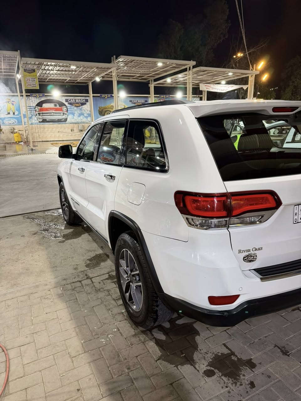 سلام عليكم
جيب كراند شيروكي ( ليمتد )  2020
قطعه وحده صبغ فقط البنيد بدون دواخل شرط سونار
رقم بغداد انكليزي تحويل مباشر  
مواصفات 
1- فتحه 
2- شاشه جبيره
3- داخل اسود ملكي
4- كشنات جلد تدفئه تبريد 
5- ستيرن تدفئه 
6- كامره دواره
7- حساس خلفي
8- اشاير بالمري 
9-توقف ذاتي 
10- صندوق كهرباء 
11- كشنات خزن ميموري 
12- رادار جانبي
13 كشنات كهرباء
ماشيه 95 الف 
مكينه 3600 ( 6 ) سلندر كير مكينه كفاله 
السيارة جديده كلش تخم تاير جديد
لا كلوب مشتغل ولا اي شي ولا اي نقص بيها
سعره 238 بيها مجال بسيط
للاستفسار ***********
مكانها بغداد حي القاهره
