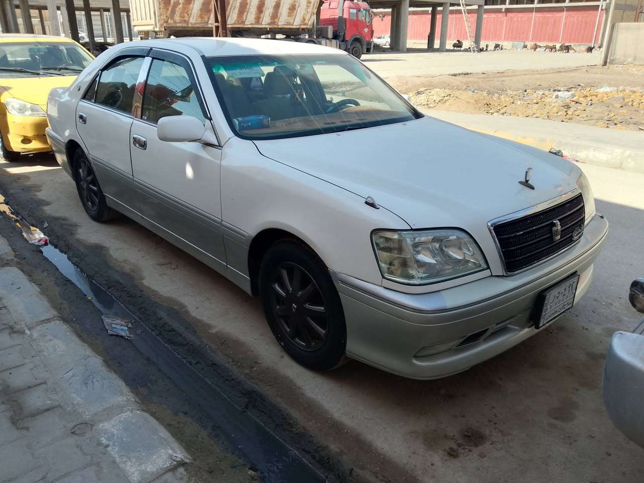 السلام عليكم
ملكه قرار 48 مدفوع كمركه مسؤل بمداوره وتحويل بسمك 
ملكه سياره فول 4 دكم

كير محرك باكيت حداديه تخم تاير كله جديد
كهربايات تبريد قطعتين ثلاجات كله واحد ع واحد مري شفط فول سياره عدا الفتحه صبغ جاملغ خلفي مابيه ضربه قويه يعني صبغ جماليه وبيها جاملغ كدام مبدل مال كصه
بيع فقط مكاني سماوه الخضر ***********
السعر 120 وبيه مجال بسيط
