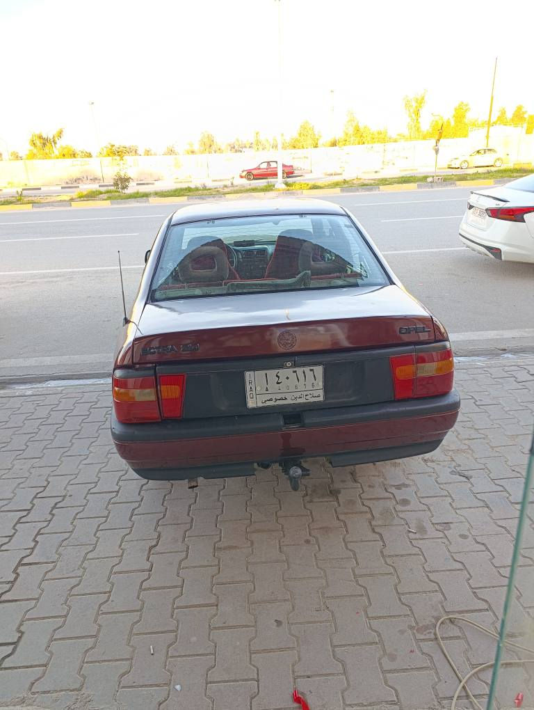 اوبل فيكترا موديل 93   حجم 20 رقم صلاح الدين مشروع وطني لل٢٨ شرط تحويل وغرامات كير محرك شرط سياه بدون ضربه صبغ جماليه مكان السياره كركوك عمل شعبي السعر 33 وبي مجال حك الجيه *********** كركوك, العراق
