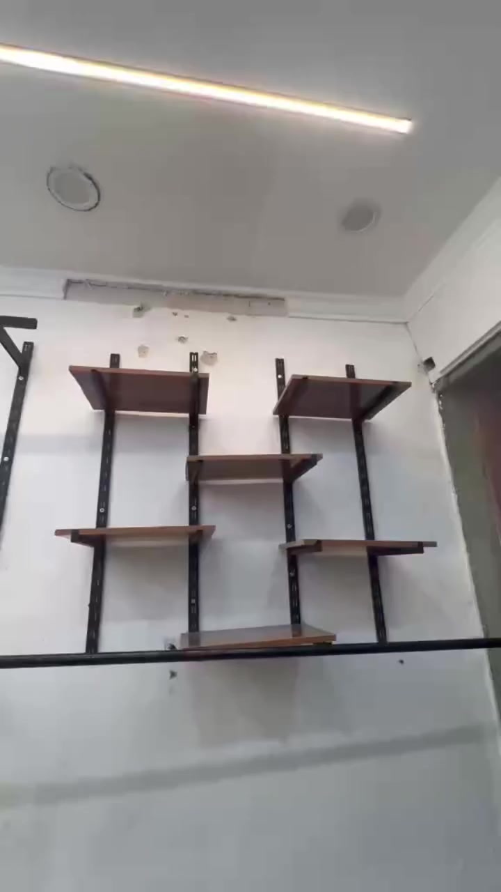 للبيع غراض محل مستعمل قليل تعلاك استندات ميز رفوف التواصل ***********
