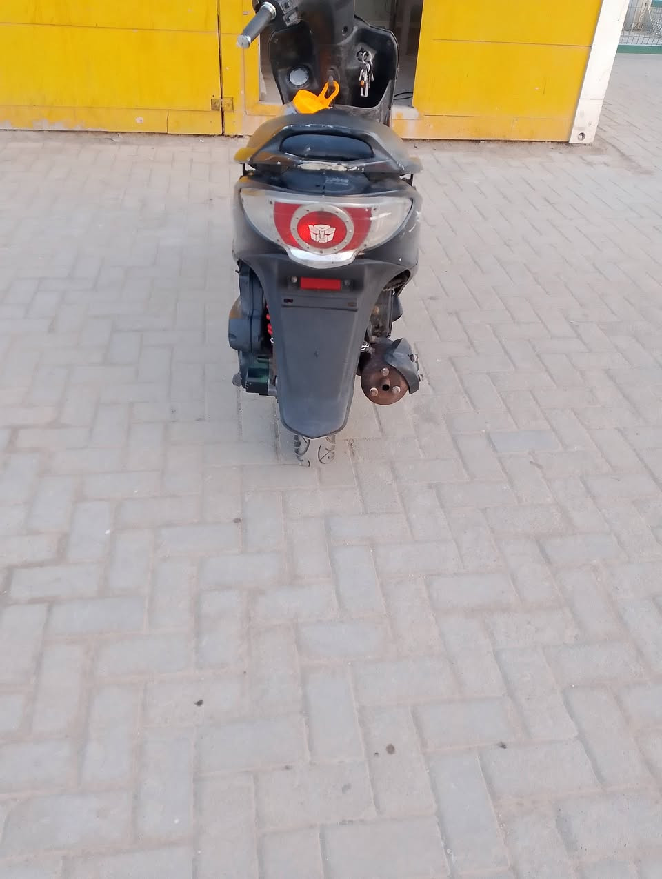 كامكو جي فور مفتوح بوش وبستم  شرط نكره سلف كهربائيات فول  سعر 500وبيه مجال  شراي يتصل على رقم *********** بيع مستعجل
