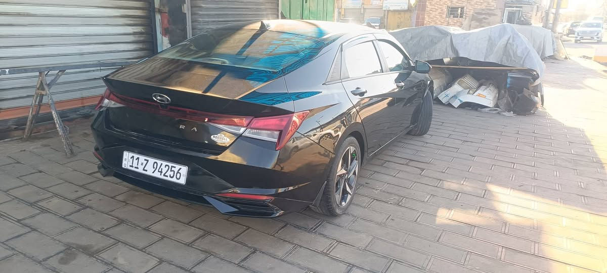 2023 ماشيه 17 بدون ايرباك بدون تبديل كله ليبل واحد فول موصفات عدة فتحه فقط مكينه 2000 مرغوبه  
صبغ اربع قطع بس على نص مو قطع كامله 
*********** بغداد /كاظميه 
سعر 135
