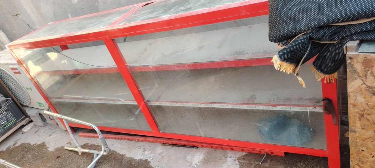 السلام عليكم ورحمة الله وبركاتة اخوان عندي غراض محال للبيع شوفت عينكم الغراض انضف الله يشهد ارفوف وجام خانه وخانت عرض كزاز العلوان الامين الثانيه قرب فلكت الحدادين الشراي يجي وتساب السعر خاص رقم التليفون ***********رقم الثاني *********** ومتوازي على بيعتهن خوان ولا تقصرون بلمشاركه من رخصات الادمن
