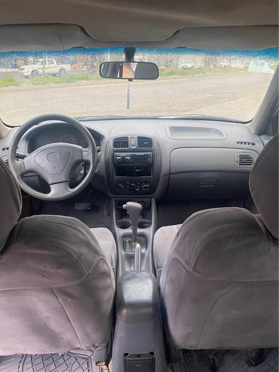 مازدا ئارم پلاستیک هەولێر بەشەرت گێر تۆماتیک بێ تەقەو رەقە قفل مەرکەزی چوار جام کارەبا پاتریو تایەی تازەیە پێشی قرچێکی هەیەو دواشی قرچێکی هەیە مەکینەی لە ساردیا دوکەل ئەکا وردە مەسروفی تیایە بەس سەیارەیەکی جایزە سعری ٣٥ گەلایە لە سلیمانیم *********** السليمانية, العراق
