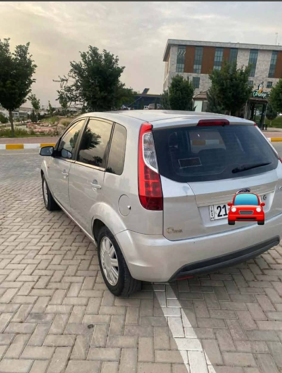 فۆڕد فیگۆ شەریکەی نیڤا
مۆدێل ٢٠١٢
٤پارچەی بۆیاخەبێناو گرتن بەشەرتی گێڕو مەکینەو تەحویلو غرامە
نرخ/٦٥معامەلە
سەنەوی تازەیە تا٨/٣/٢٠٣٠
شوێن/سلێمانی
ژمارە تەلەفون/***********
