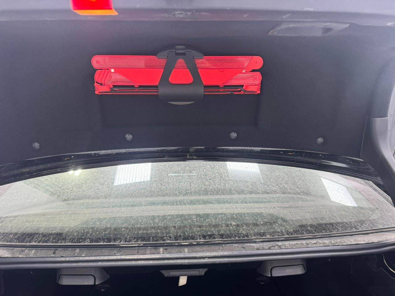 مارسدس 
خليجي كفالة عامة. من كلشي 2010
السيارة جديدة جدا 
رقم اربيل تحويل مباشر 
السيارة فول مواصفات  
محرك ٤ سلندر 
وصورها كدامكم ونضافتها 
وجاهزة على اخر حباية 
مكاني بغداد 
السعر.  ١٥٣ 
مكاني بغداد 
*********** Colombo, Sri Lanka
