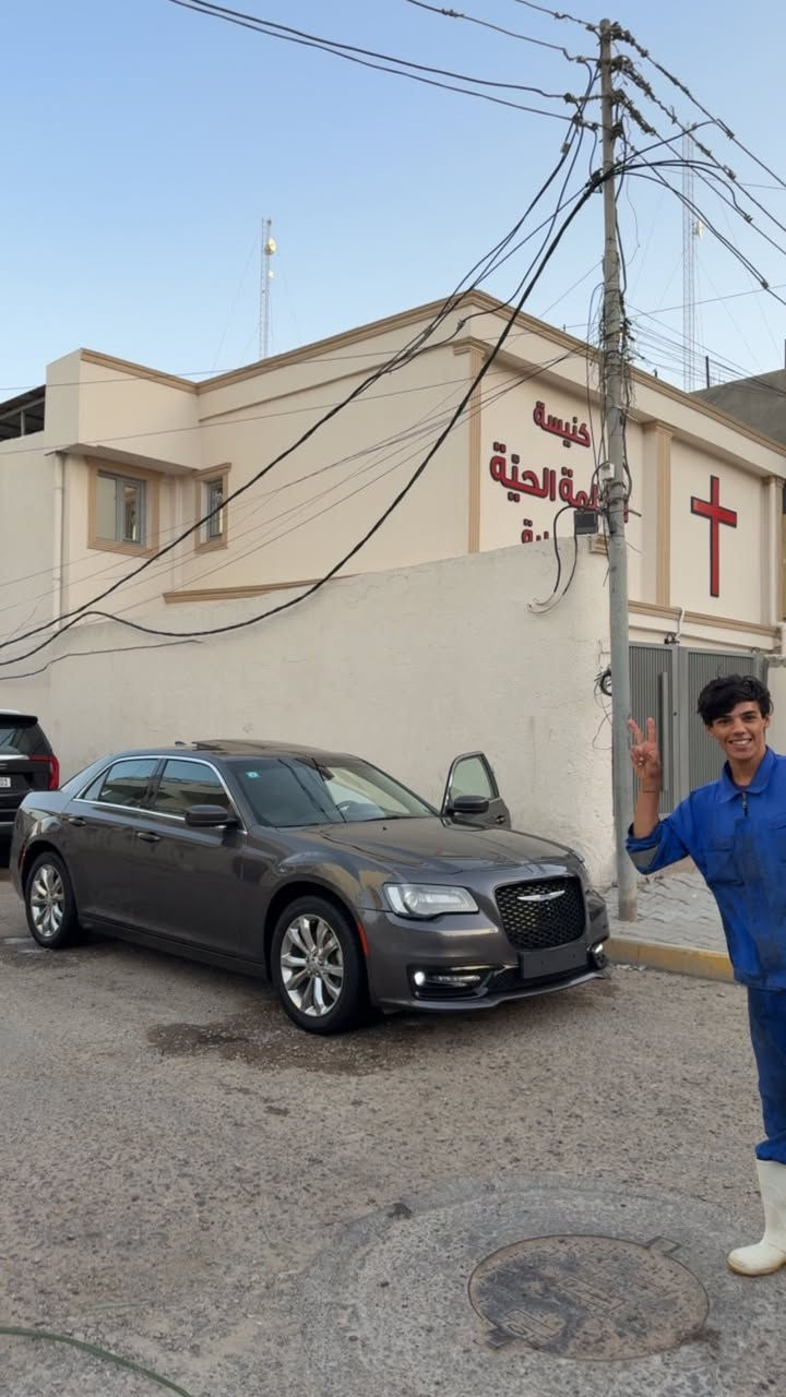 السلام وعليكم أوباما 2016 فول بنوراما السياره تسجيل جديد بقرار 102 السياره مسقط اله رقم بصره الجديد وطابه هزه ومكمل كلشي باقي بس كمرك أنا أبيع نص معامله  السعر140 وبيه مجال *********** او مراوس بتاهو هم نص معامله
