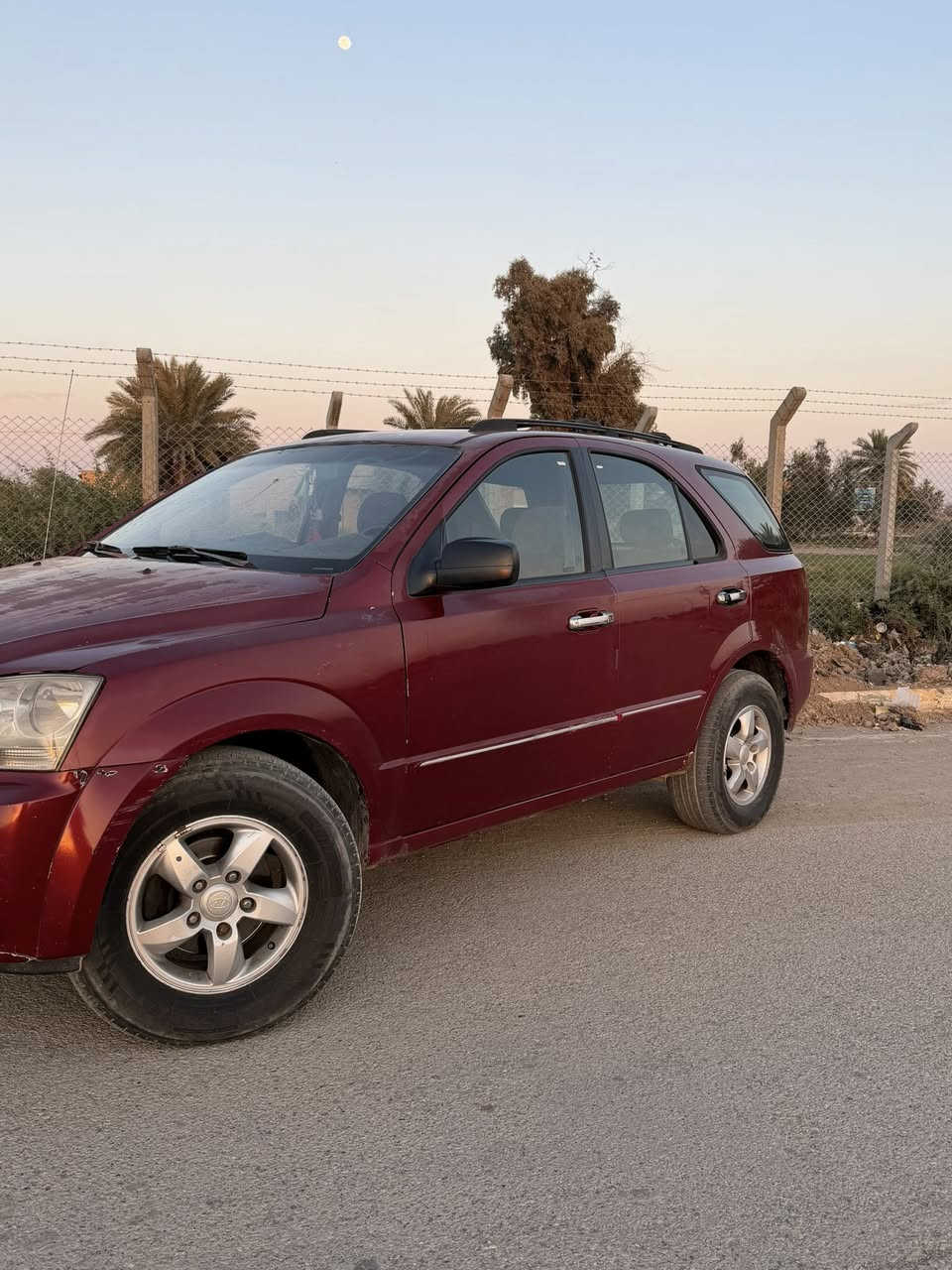 سلام عليكم
للبيع فقط 

سيارة كيا سورنتو 2006 وارد امريكي حادث البدنه الوره الدعاميه وبيها قطع صبغ ابيع حزام محرك وكير خير من الله 6 سلندر 3500 تبريد عاطل تخم تاير جديد رقم بغداد بسمي السعر 78 وبيها مجال العنوان واسط قضاء النعمانيه الاستفسار الاتصال على الرقم

‏‪0780 874 3763‬‏
