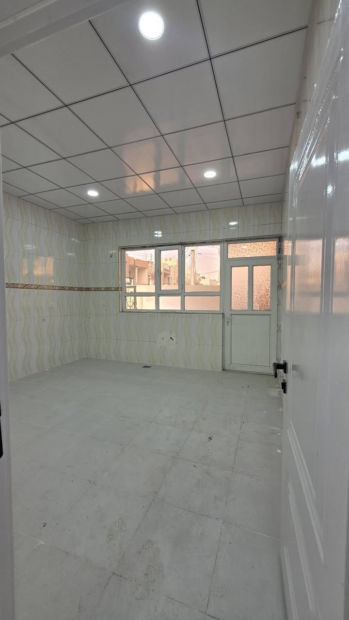 #خانوو_بۆفرۆشتن_فوول_VIP| #بیت_للبیع 

🏠 خانوو بۆفرۆشتن لە 5 حەسارۆك
🔹 ڕووبەری 140 مەتر ڕوکن
🔹 خاوێن و جوان 
🔹 2 طابق + بـەیـتـوونـە
🔹 4 ژووری نووستن (سویت)
🔹 مطبخ + مطبخ عمل
🔹 ژووری میوان + 2 ھۆڵ 
🔹 2حەمام + 4 مرافق
🔹 ڕووی نسارو ڕۆژئاوا

📞 ***********         

🔹 بۆ زانیاری زیاتر 1 بنووسە یان پەیوەندی بکە
▫️▫️▫️▫️▫️▫️▫️▫️▫️▫️▫️▫️▫️▫️▫️▫️

🏠 بیت للبیع في ٥ حساروك
🔹 مساحة 140متر روکن
🔹 بناء نظیف  
🔹 طابقین + بیتوونە
🔹 4 غرفە نوم (سویت)
🔹 غرفە استقبال + 2 صالة
🔹 مطبخ + مطبخ عمل
🔹 2 حمام + 4 مرافق
🔹 اتـجـاە غروب و نسار

📞 ***********          ***********

🔹 لمعرفە سعر اکتب رقم ۱ او اتصل
▫️▫️▫️▫️▫️▫️▫️▫️▫️▫️▫️▫️▫️▫️▫️▫️
✰ ئەگەر موڵکەکانتان دەفرۆشن وێنە و زانیاری بنێرن کڕیارتان بۆ دەدۆزینەوە.
