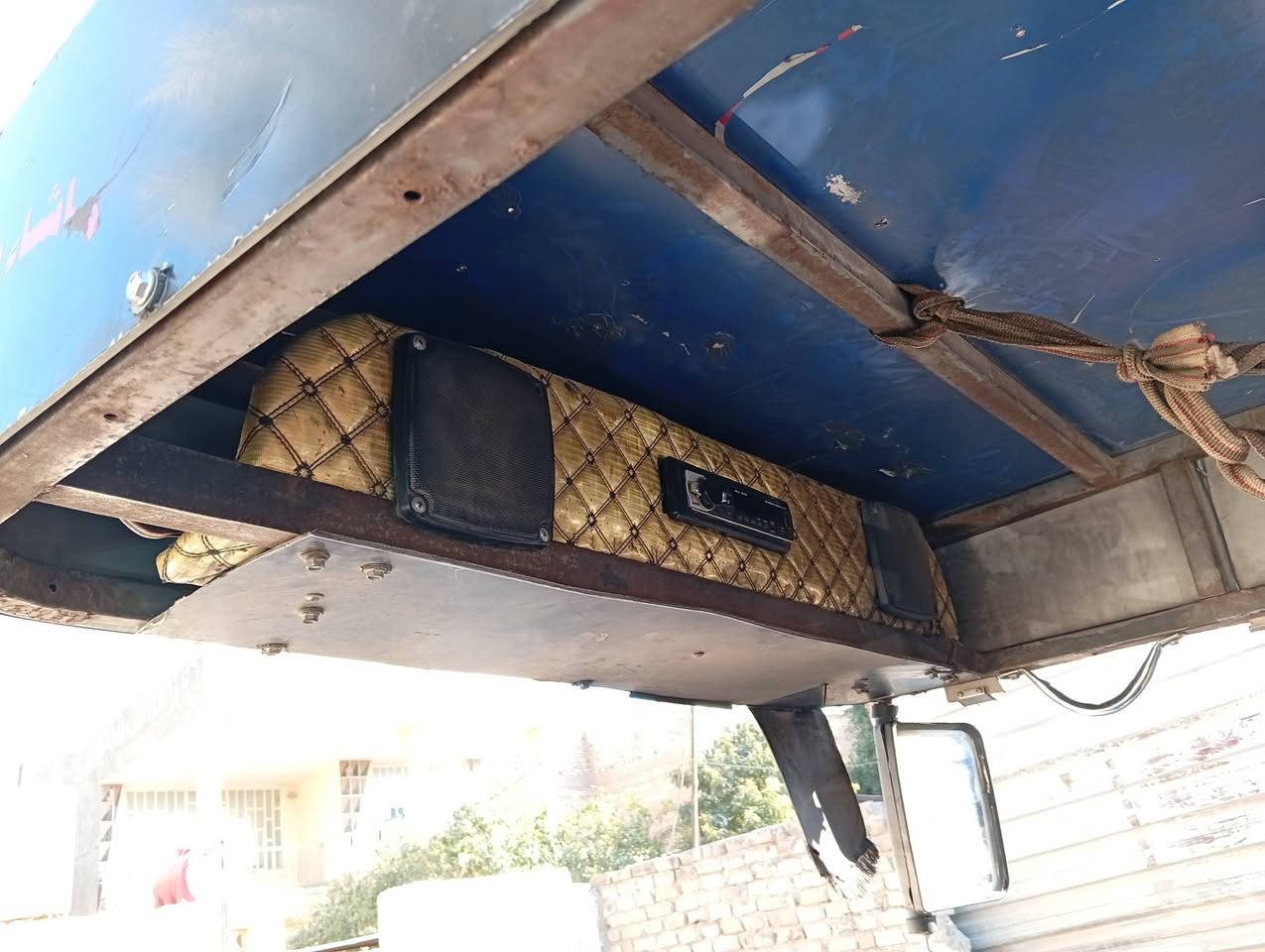 سلام عليكم محجر كامل لبيع انبيتري وياه اليريد ستوته هم ابيعه موديل 2016 مكينه 25 المكان حله مركز مدينه ***********
