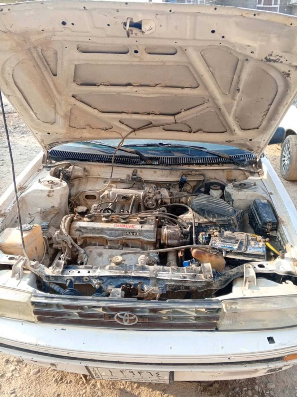 السلام عليكم 
تويوتا كورلا
موديل 1991
كير اوتماتيك
كير محرك شغالات 
بيها طخه بنيد وجاملغ يحتاجلهم صبغ
تايرات نضيفه
مكينه تبخير
كير جديد وصدر جديد باتري جديد
سنويه لل2028تحويل او وكاله اذا عندك راتب رعايه
مكان السياره صلاح الدين سامراء 
للاستفسار الاتصال 
***********
